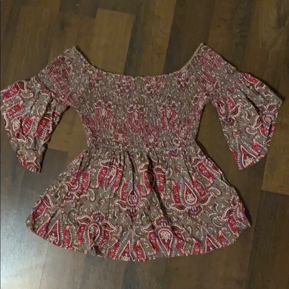 Hollister XS off the shoulder women’s blouse